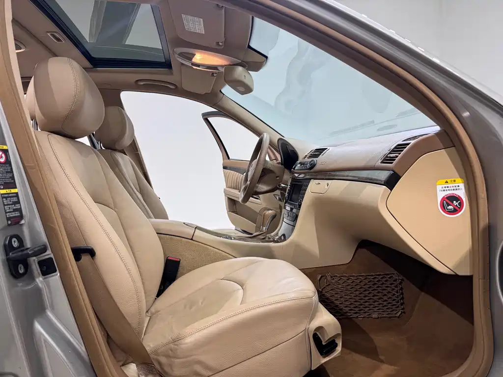 Mercedes-Benz E-Class E 2008 E 230 Fashion