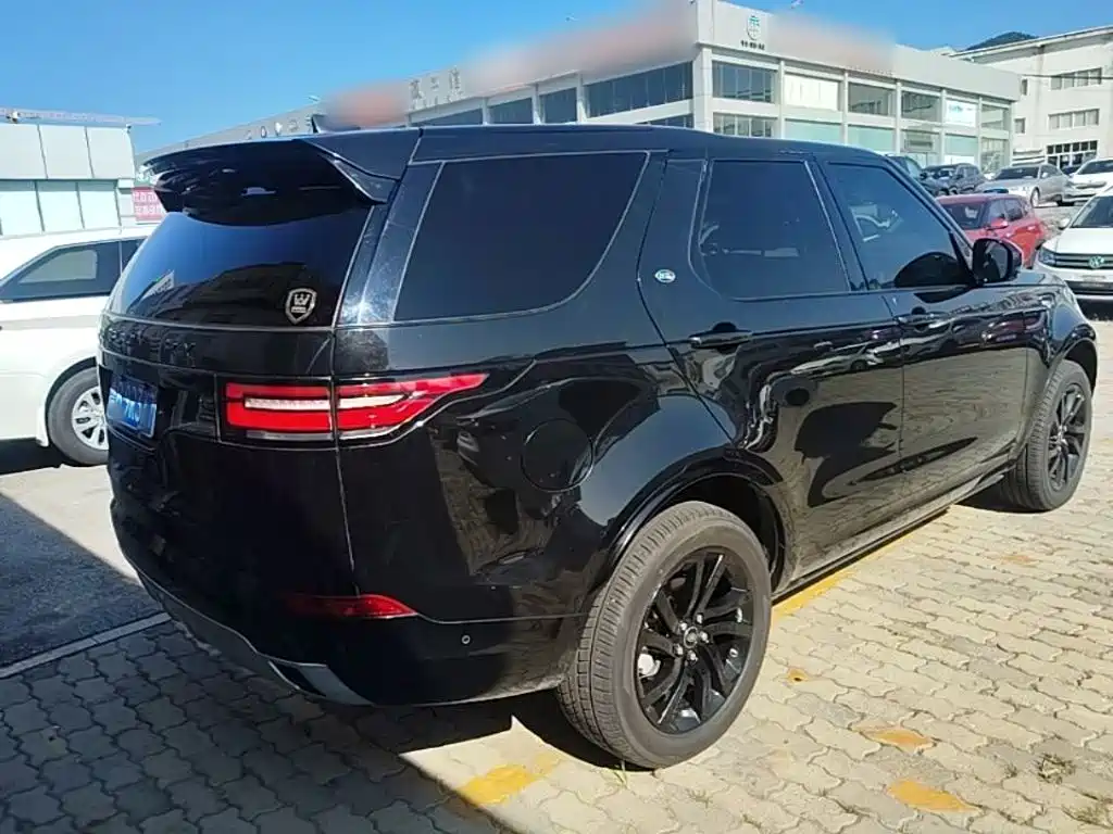 Land Rover Discovery — миниатюра 5