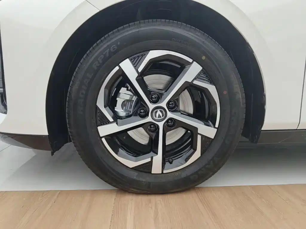 Changan Eado — миниатюра 23