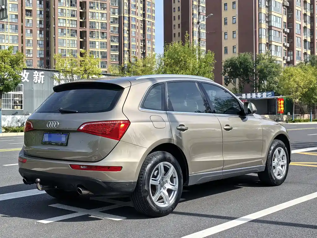 Audi Q5 — миниатюра 2