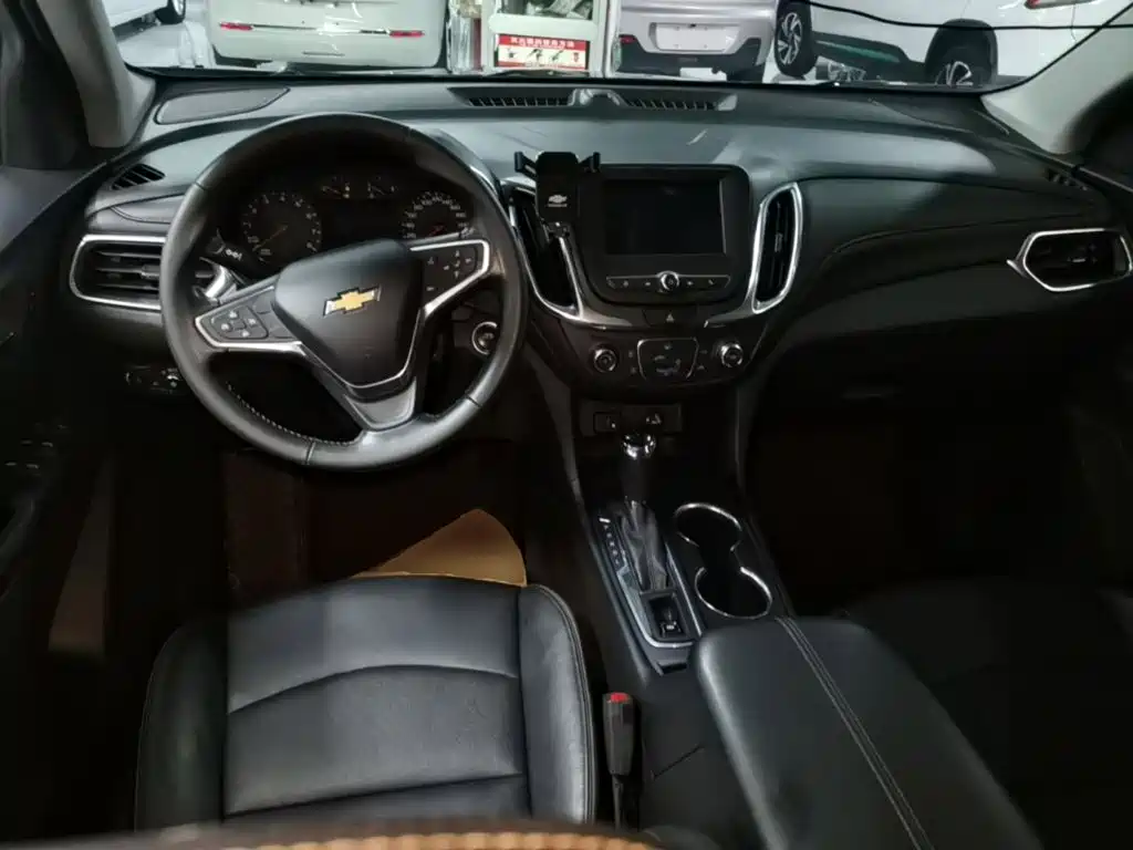 Chevrolet Equinox — миниатюра 10