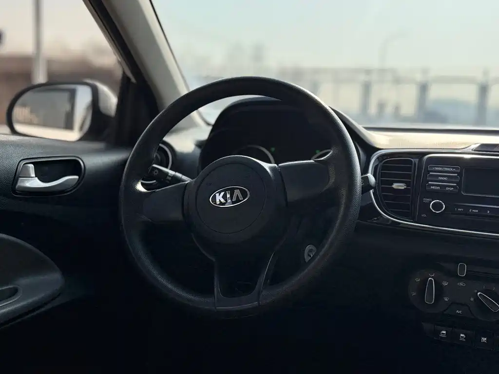 Kia Huanchi — миниатюра 16