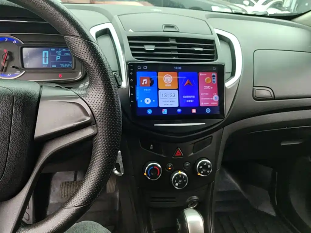 Chevrolet Trax — миниатюра 9