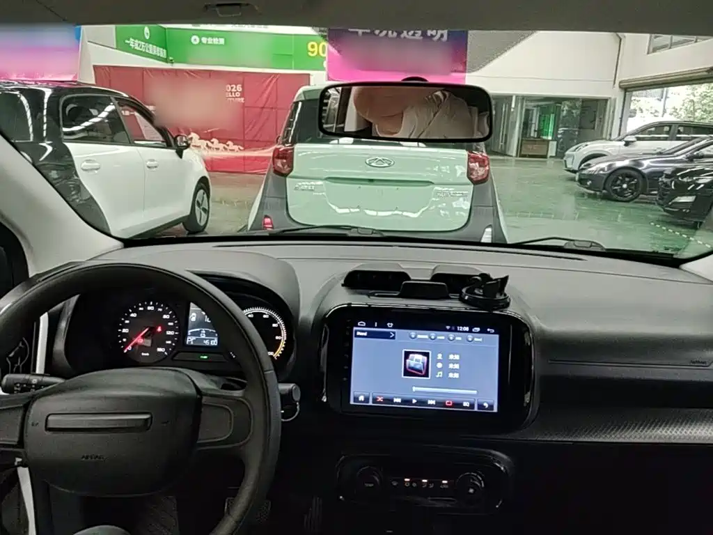 Roewe Clever — миниатюра 18