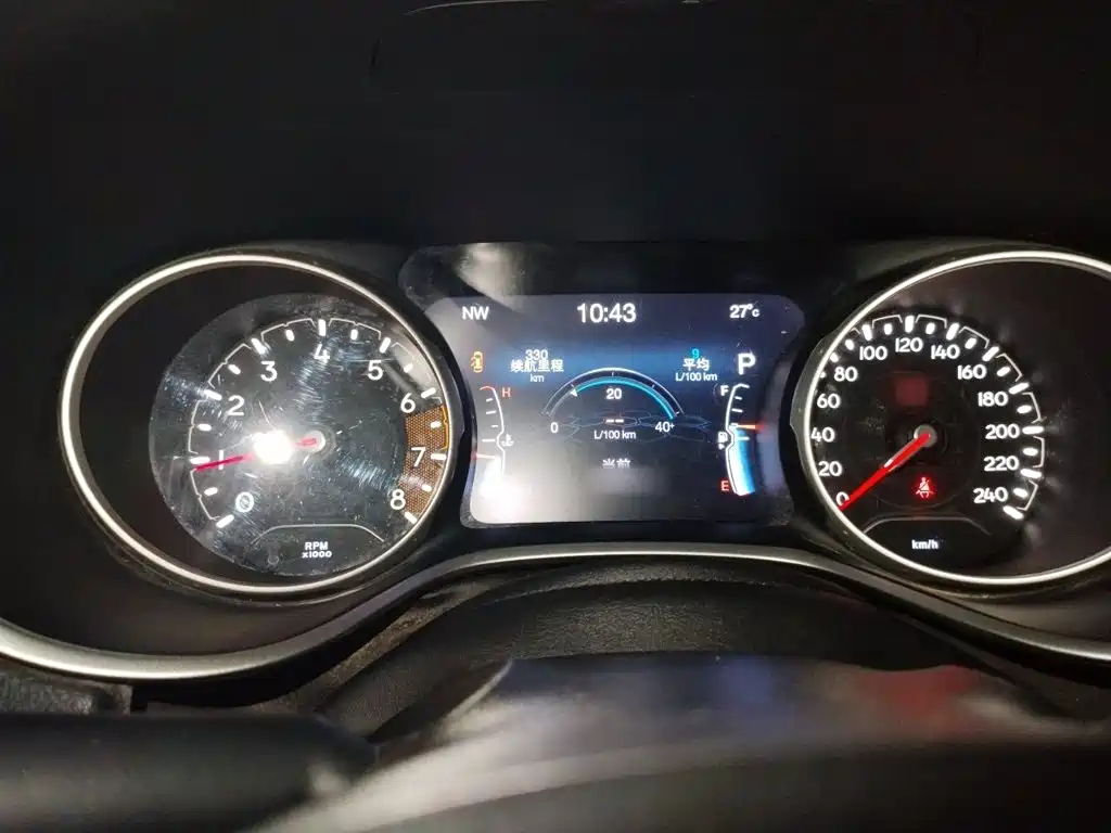 Jeep Compass — миниатюра 4