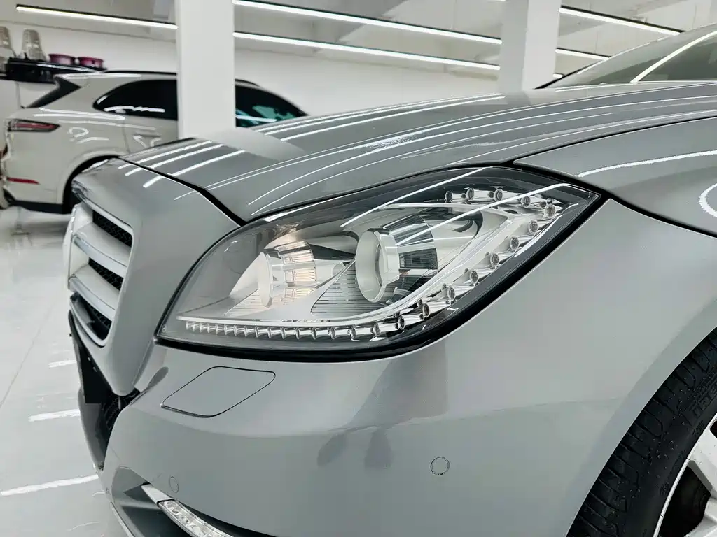 Mercedes-Benz CLS — миниатюра 18