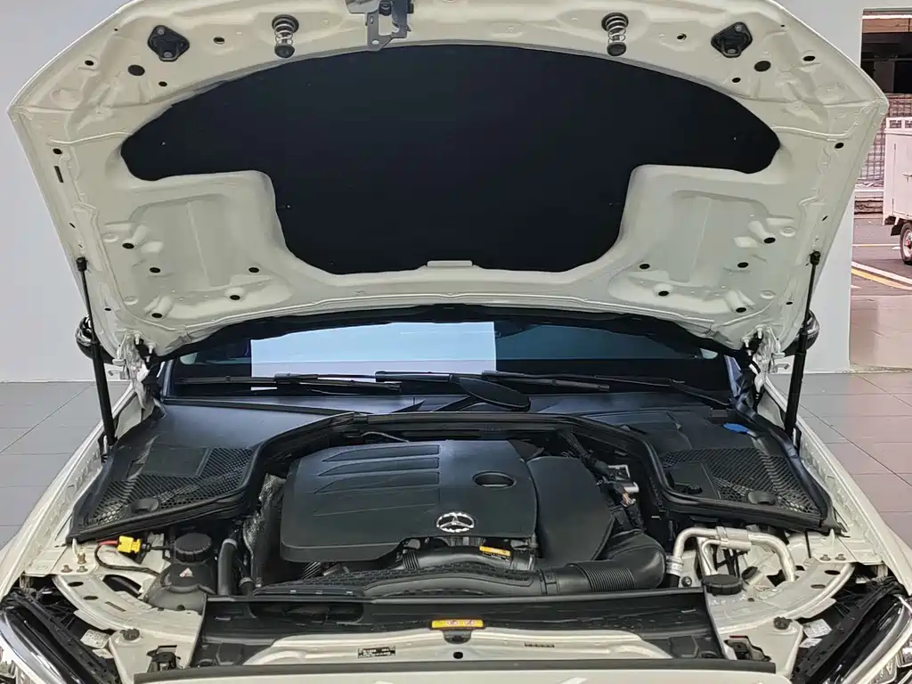 Mercedes-Benz C-Class — миниатюра 18