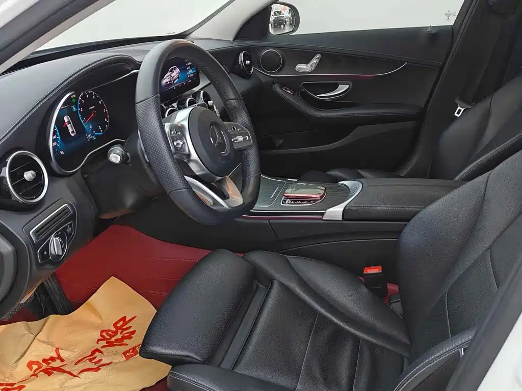 Mercedes-Benz C-Class — миниатюра 6