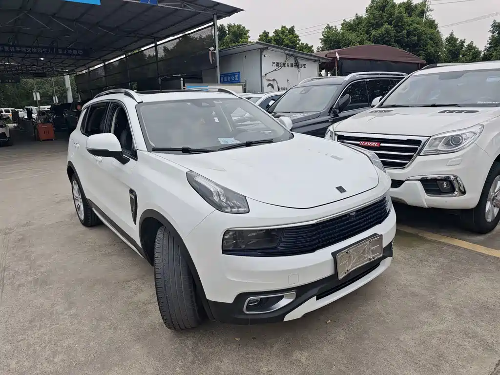 Lynk & Co 01 — миниатюра 3