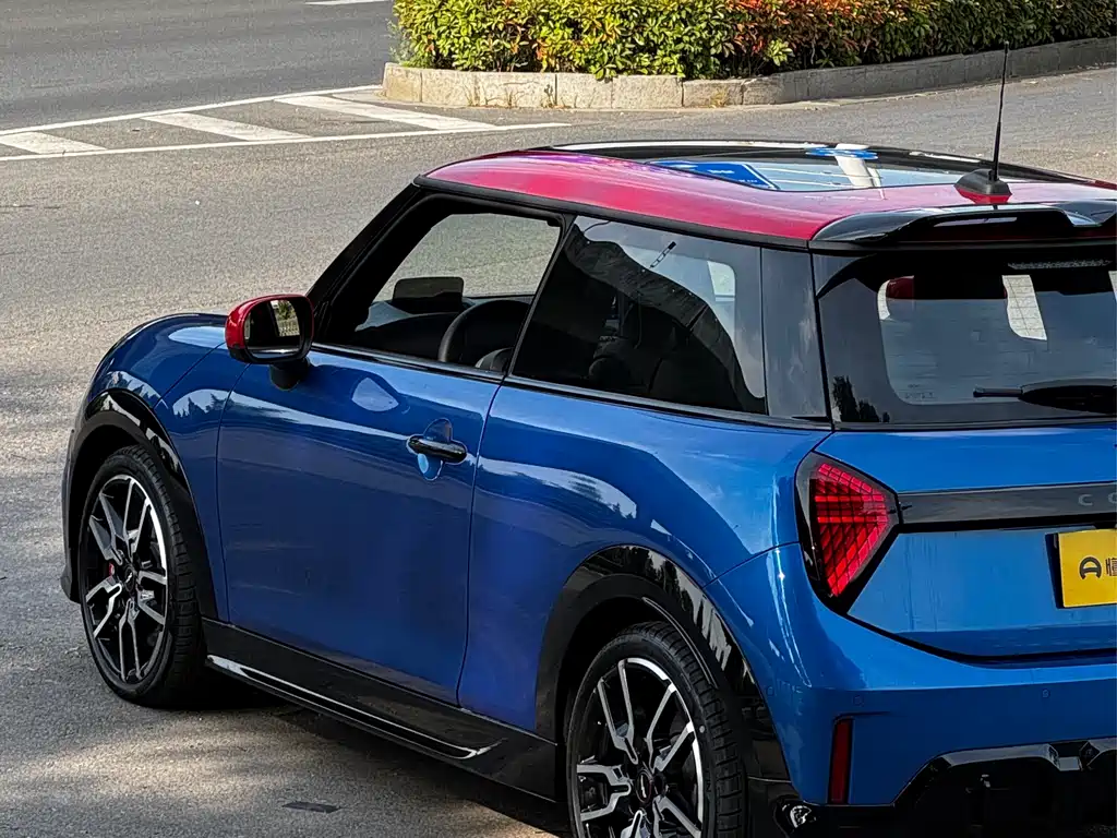 Mini JCW 2025 JOHN COOPER WORKS