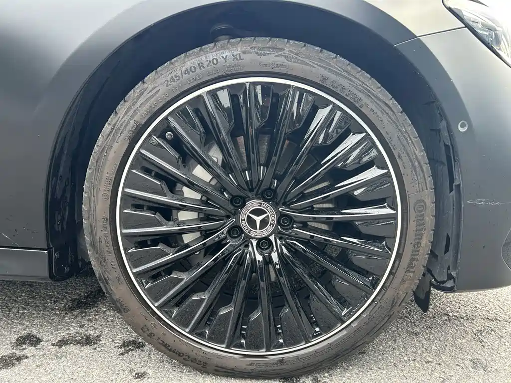 Mercedes-Benz E-Class (Import) — миниатюра 5