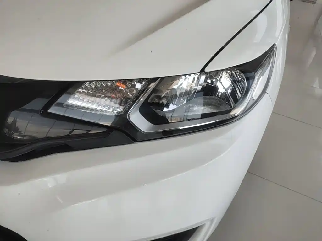 Honda Fit — миниатюра 24
