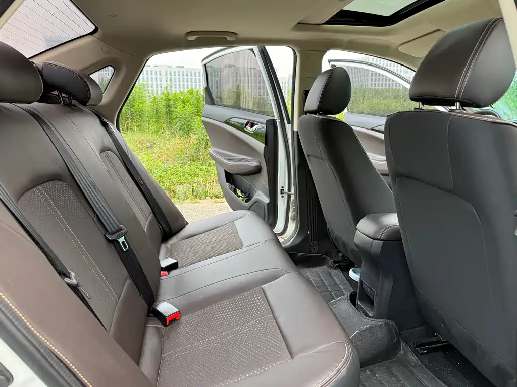 Changan EadoDT DT 2019 1.6L AT Enjoy VI