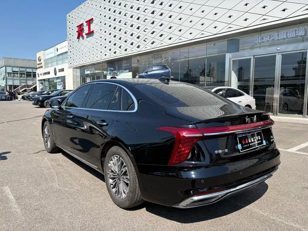 Hongqi Hongqi H5 — миниатюра 3