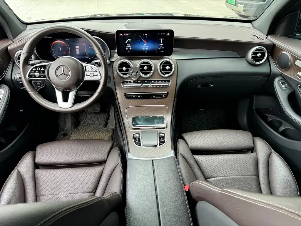 Mercedes-Benz GLC 2021 GLC 260 L 4MATIC Luxury