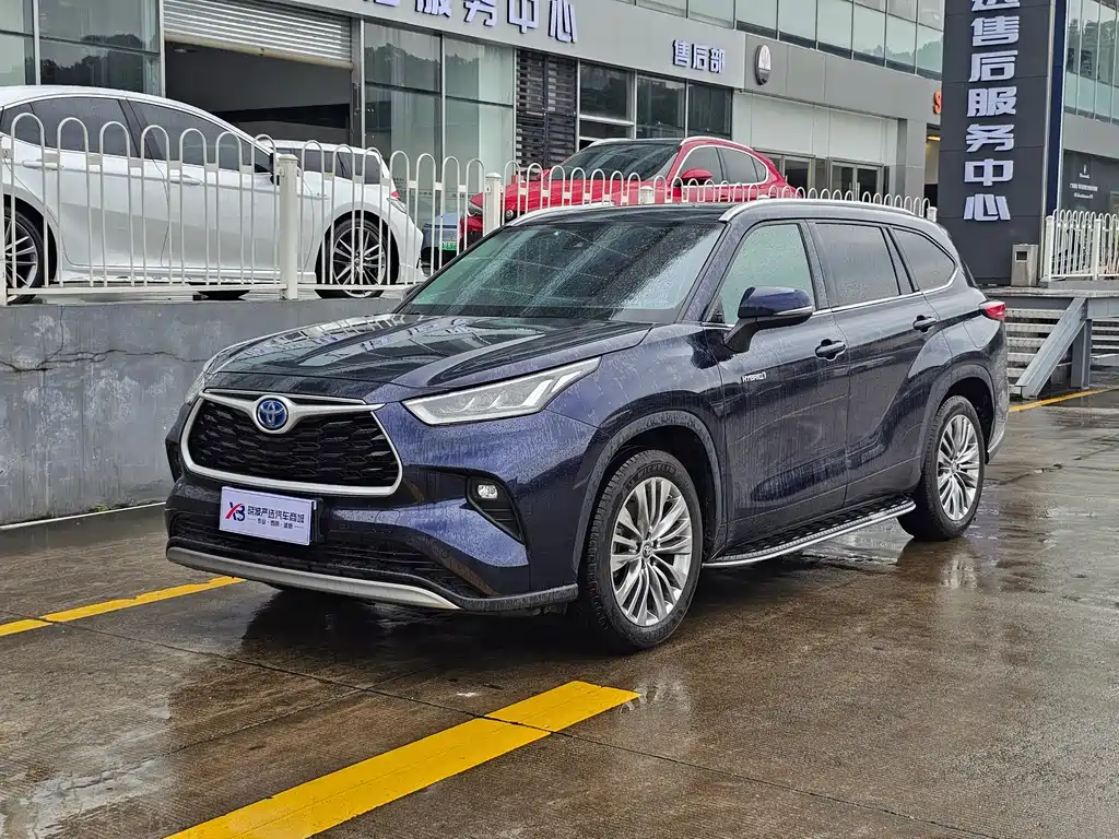 Toyota Highlander 2021