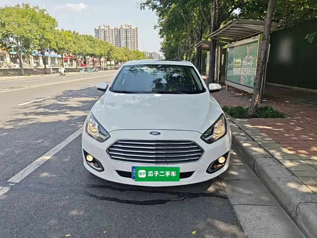 Ford Escort — миниатюра 3