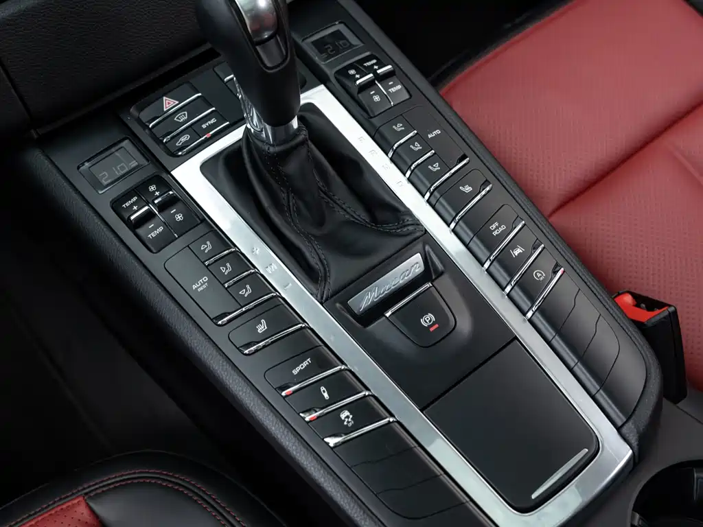 Porsche Macan — миниатюра 11