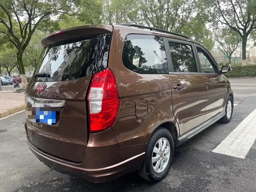 Wuling Hongguang — миниатюра 8