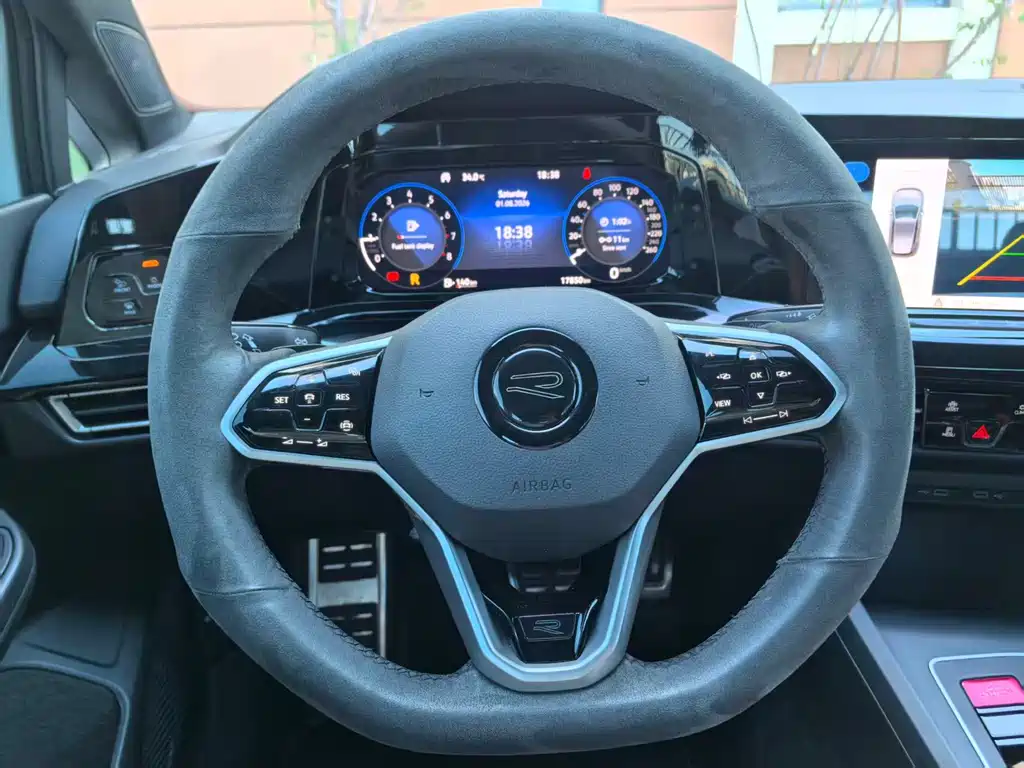 Volkswagen Golf — миниатюра 11