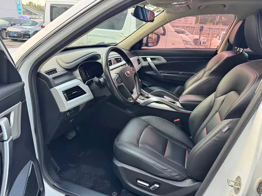 Geely Boyue — миниатюра 5