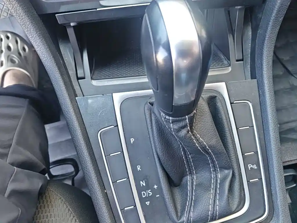 Volkswagen Golf — миниатюра 14