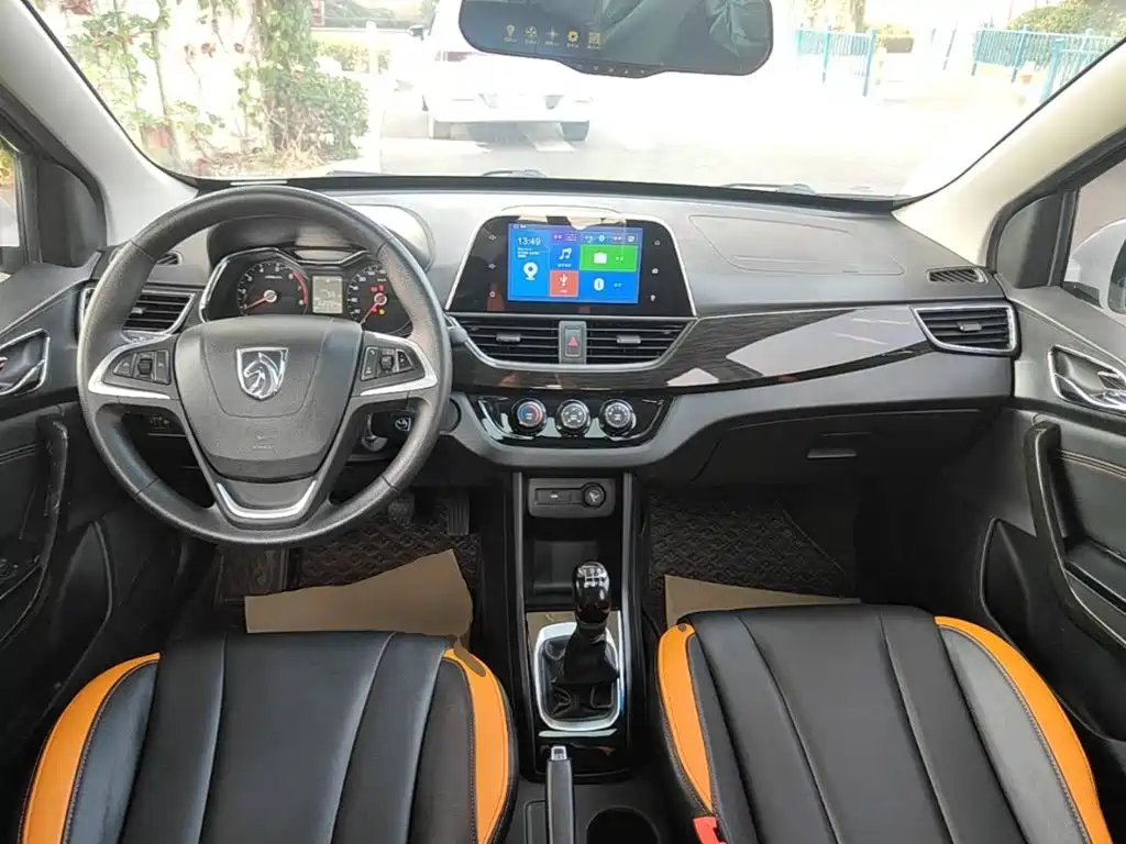 Baojun 310 — миниатюра 10