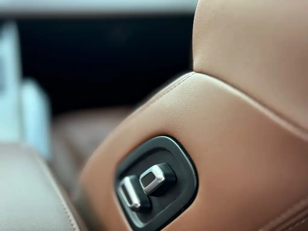 GEELY AUTOMOBILE BOYUE