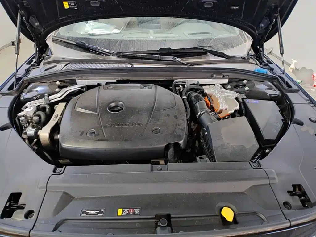 Volvo S90 PHEV — миниатюра 16