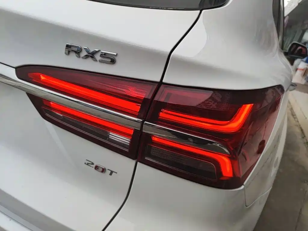 Roewe RX5 — миниатюра 8