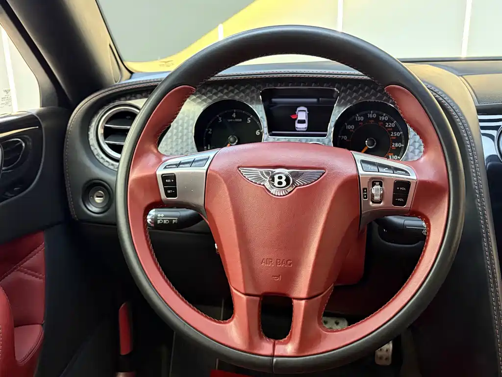 Bentley Flying Spur — миниатюра 28