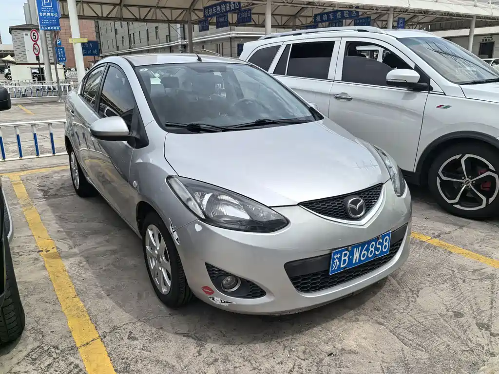 Mazda 2 — миниатюра 3