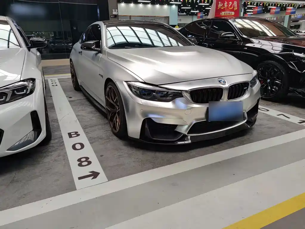 BMW M4 — миниатюра 3