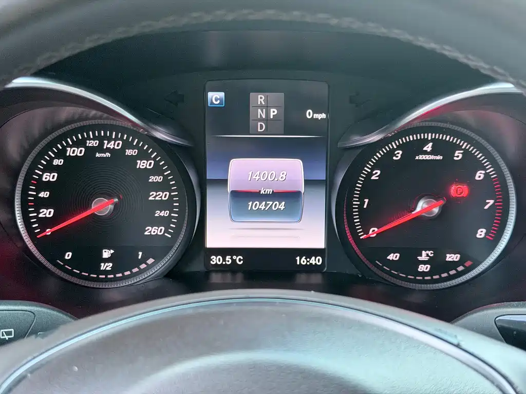 Mercedes-Benz GLC 2017 GLC 260 4MATIC Luxury