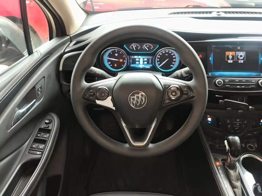 Buick Envision Plus — миниатюра 11