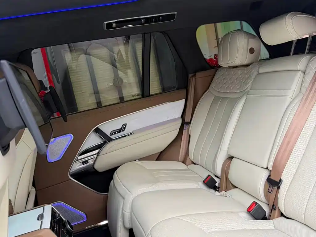 Land Rover Range Rover — миниатюра 10