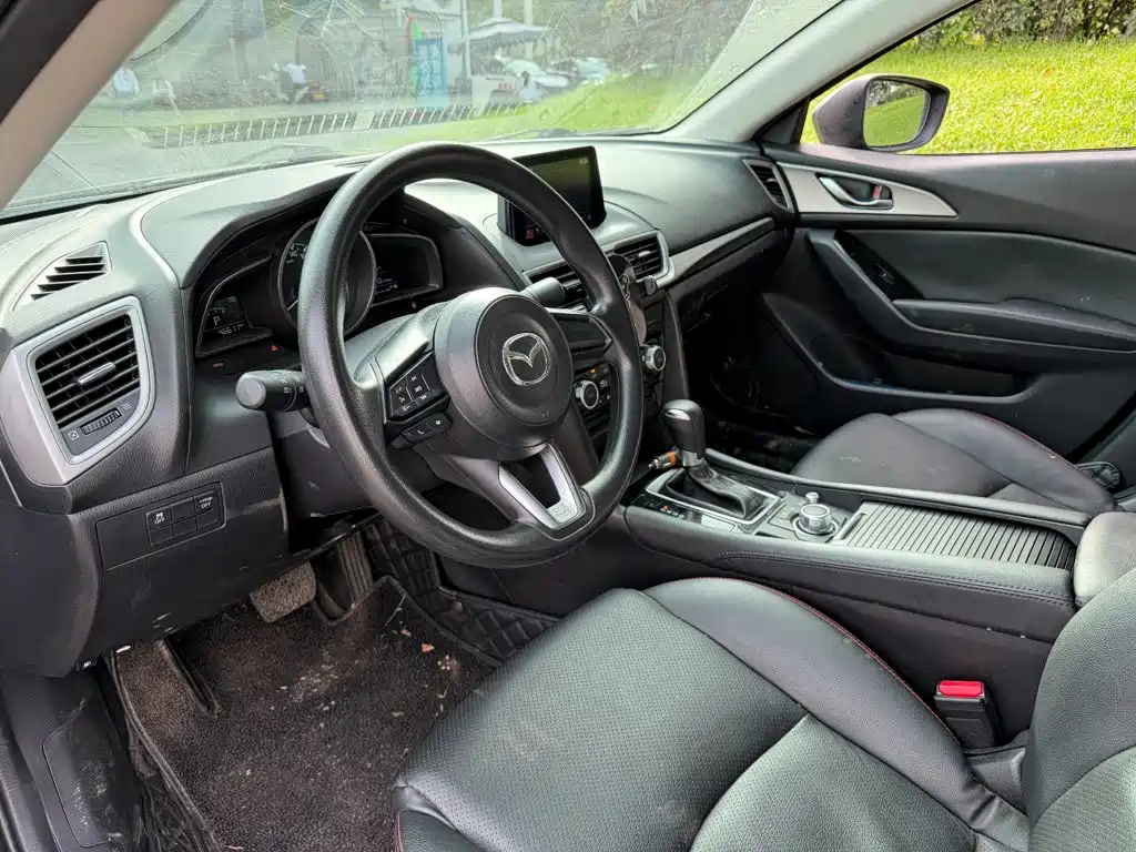 Mazda 3 Axela — миниатюра 7