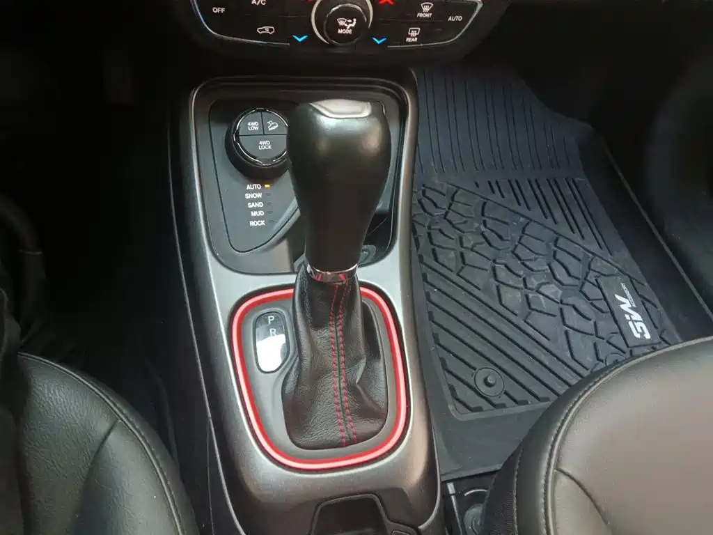 Jeep Compass — миниатюра 10