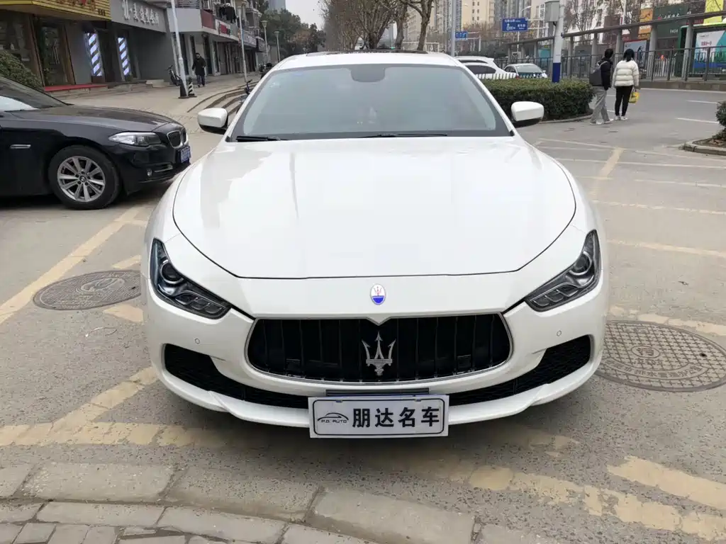Купить Maserati Ghibli