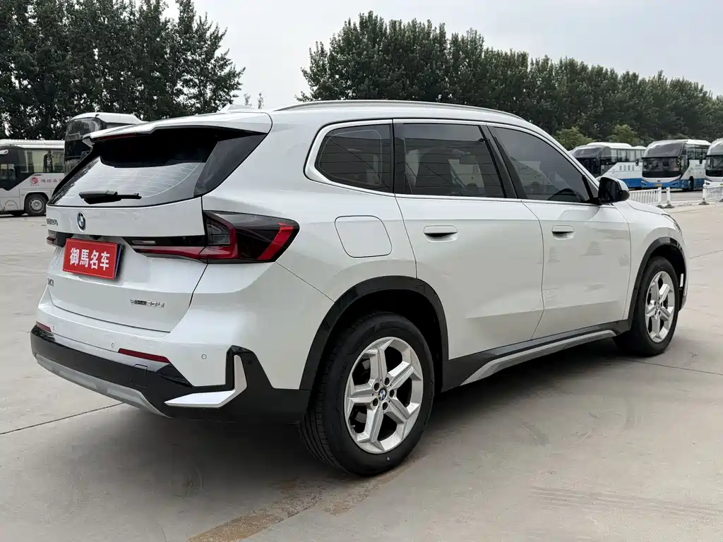 BMW X1 2023 sDrive20Li X