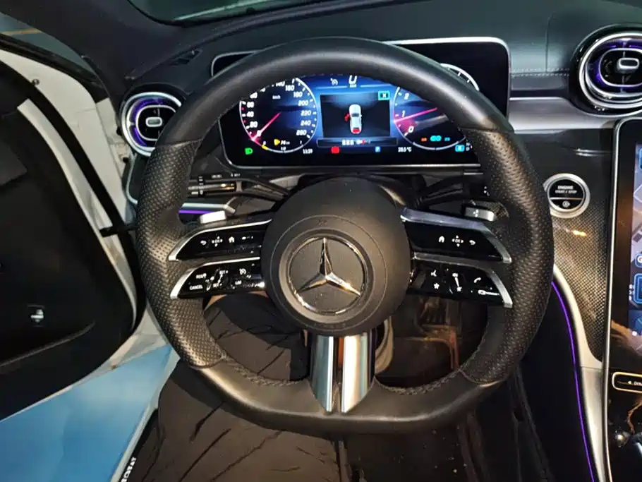 Mercedes-Benz C-Class — миниатюра 15