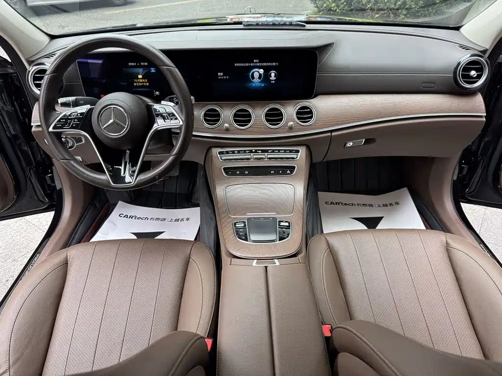 Mercedes-Benz E-Class — миниатюра 9