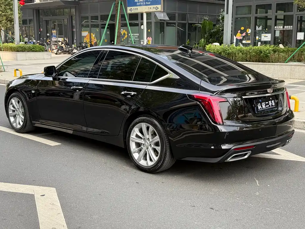 Cadillac CT5 — миниатюра 9