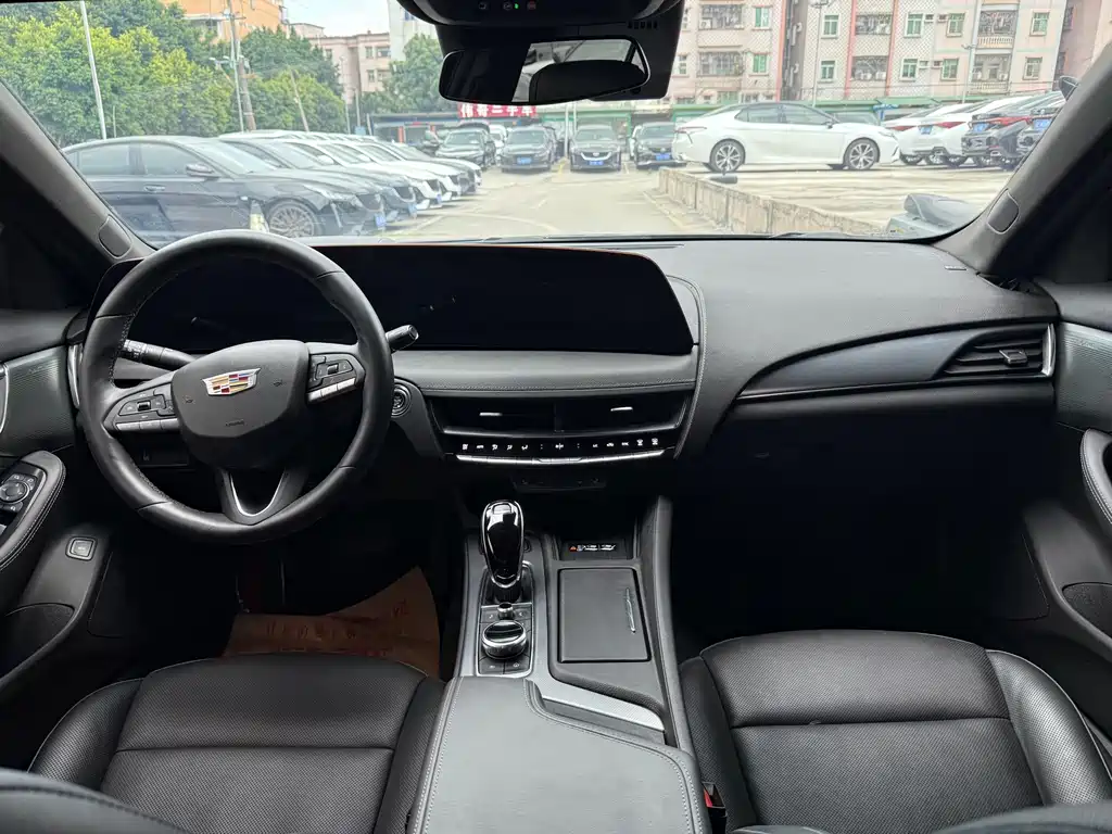Cadillac CT5 — миниатюра 8