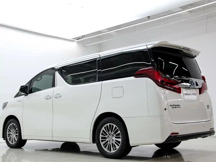 Toyota Alphard 2021 2.5L Luxury