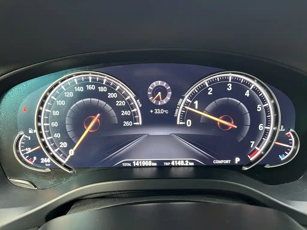 BMW X4 — миниатюра 6