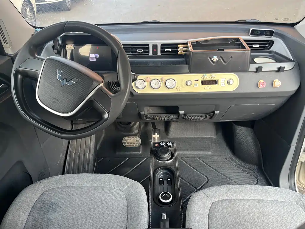 Wuling MINIEV — миниатюра 5