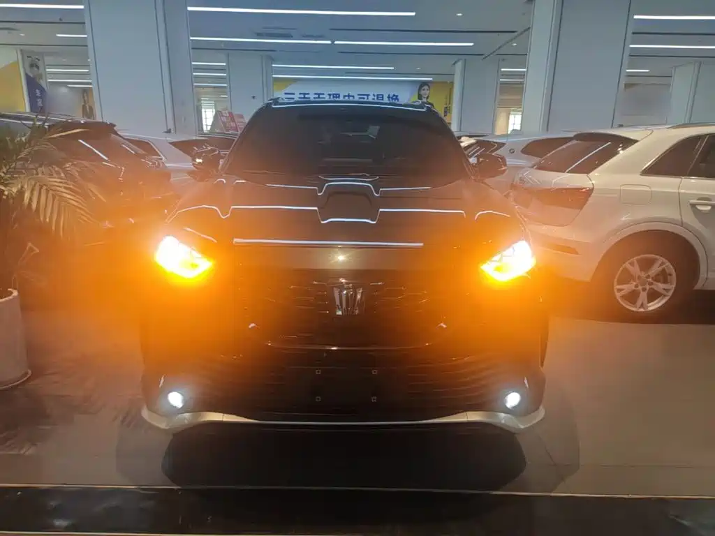 Toyota Crown Kluger — миниатюра 3