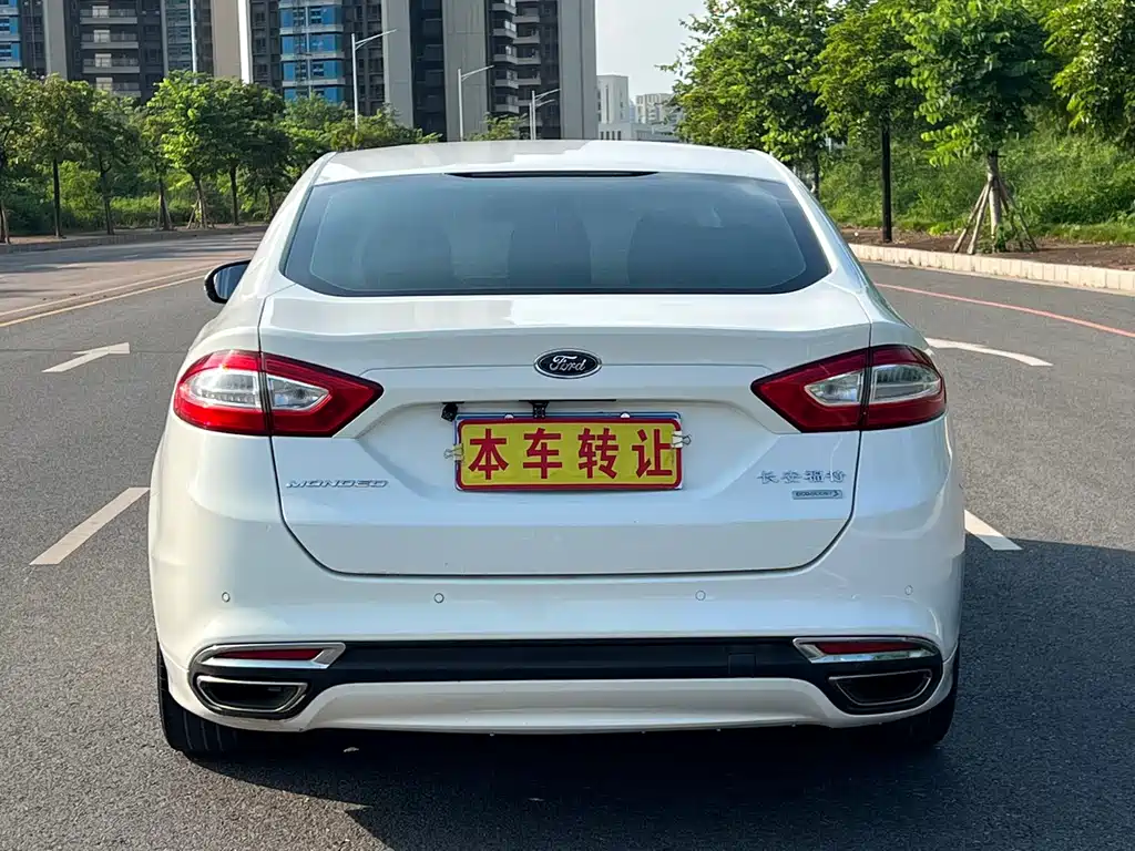 Ford Mondeo — миниатюра 6