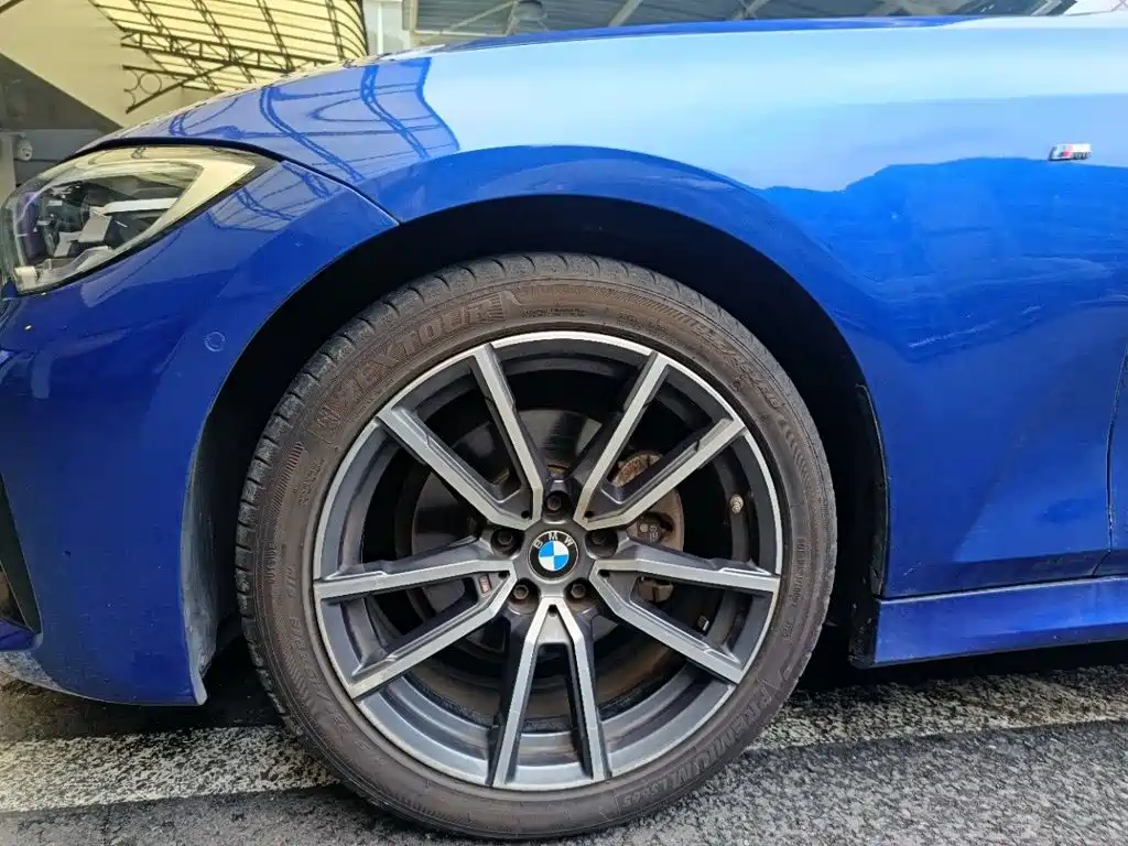 BMW 3 Series — миниатюра 3